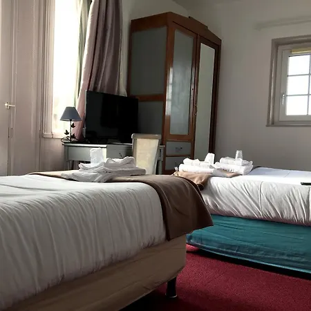 De Paris 3*