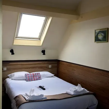 מלון De Paris קאבורג